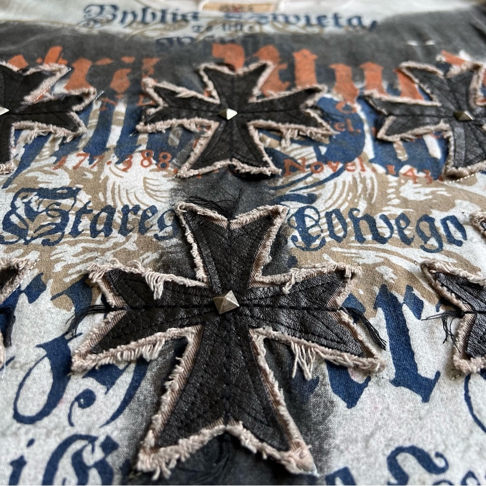 j.STEGER Vintage Men's Graphic T-Shirt - Black and Gray with Leather Accents - Picture 3 of 7